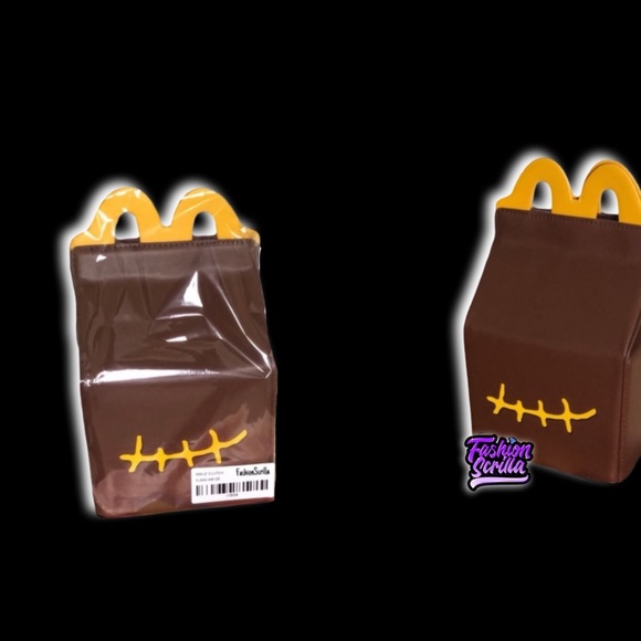 Travis Scott x Cactus Jack x McDonald’s Collaboration Smile Clutch crossbody bag - Picture 16 of 16